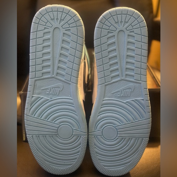 Air Jordan 1 Retro High OG ‘Blue Chill’ Brand New size 9 - Picture 4 of 4